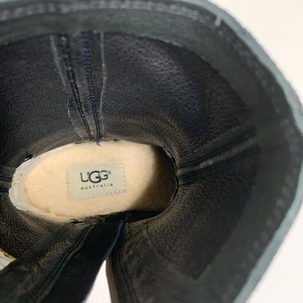 Sleek and edgy **UGG Kiings** - Picture 5 of 8